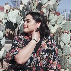 Meet your Posher, Desiree